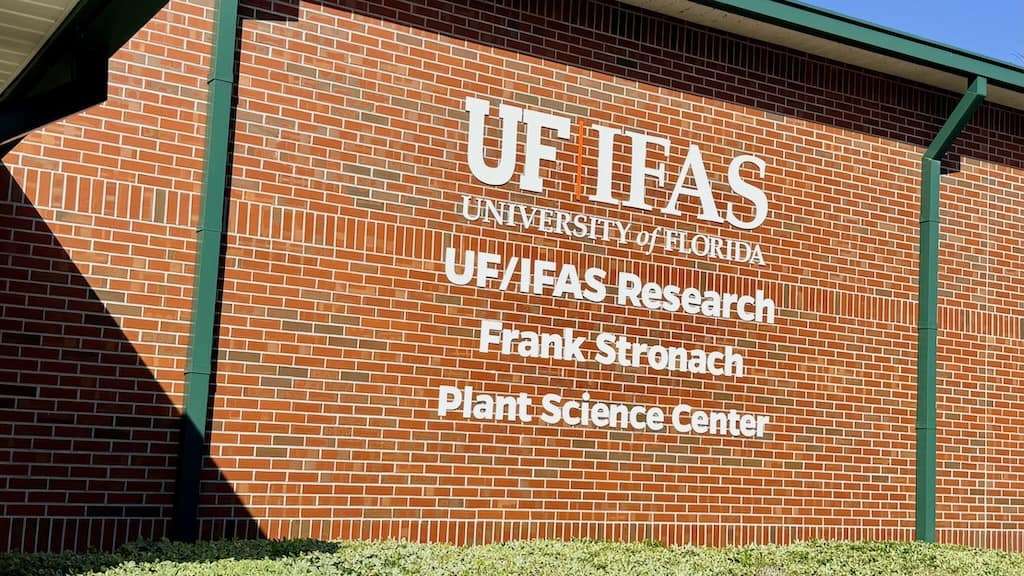 Sign on the side of a building for UF/IFAS